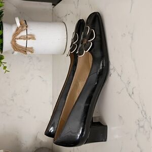 STUART WEITZMAN PATENT LEATHER HEELS